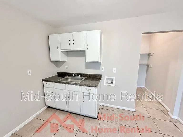 1549 Patton St — Photo 7