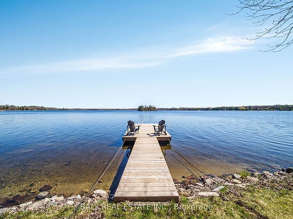 2nd image of 1749 Youngs Point Rd