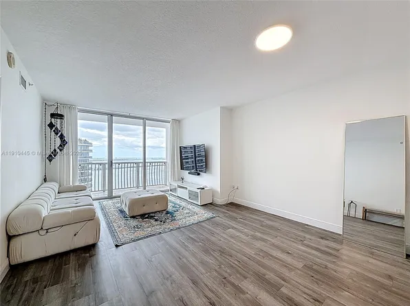 1750 N Bayshore Dr APT 5503, Miami, FL 33132