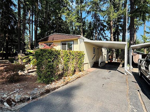 3rd image of 18425 NE 95th Street #8