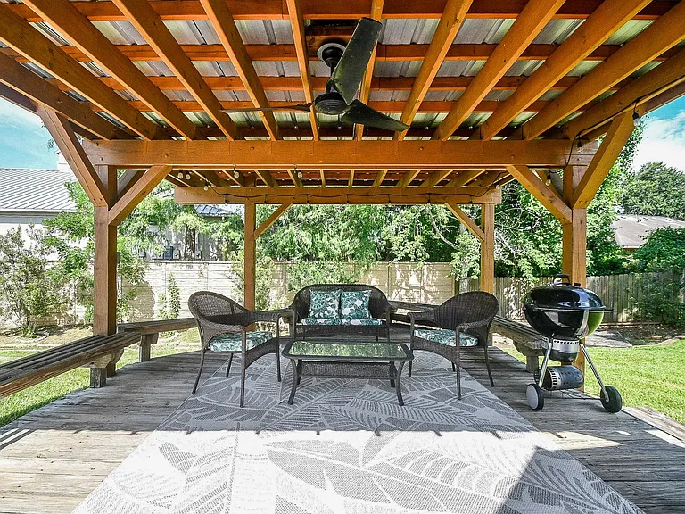 7219 Colony Bend Ln — Photo 30
