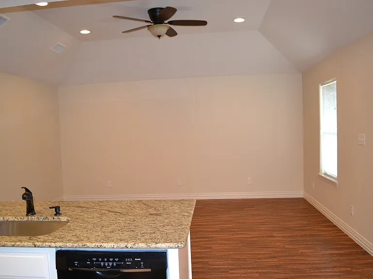 508 W Hull St — Photo 6
