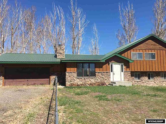 3rd image of 19 Foxtail Ln