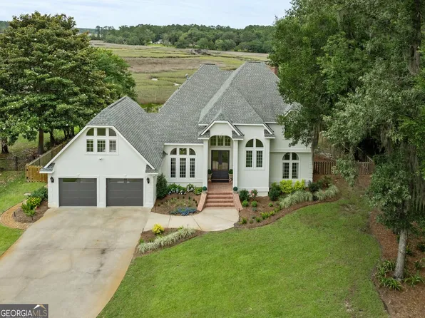 154 Sayle Ln, Richmond Hill, GA 31324