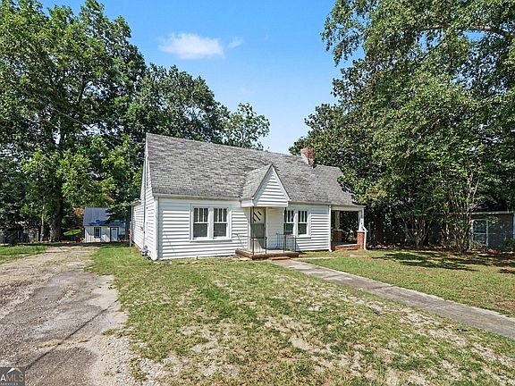 3rd image of 185 Bellview St