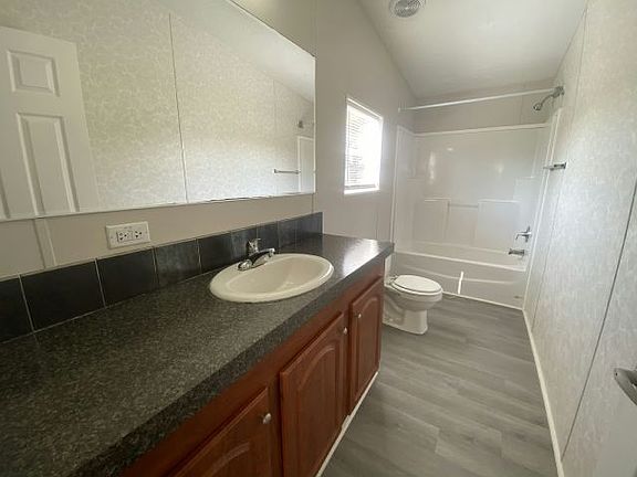 5th image of 1816 Morehead Ave #99