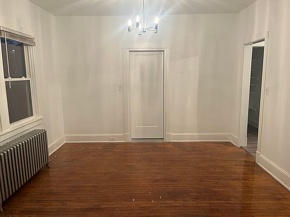 4th image of 31 Gibbons Blvd