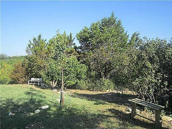 4th image of 10513 Lake Park Dr