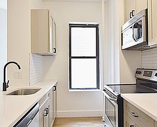3rd image of 504 W 159th St APT 6C