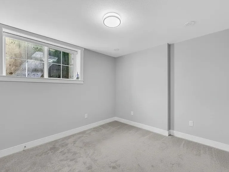 17033 Fraser Hwy #34 — Photo 11