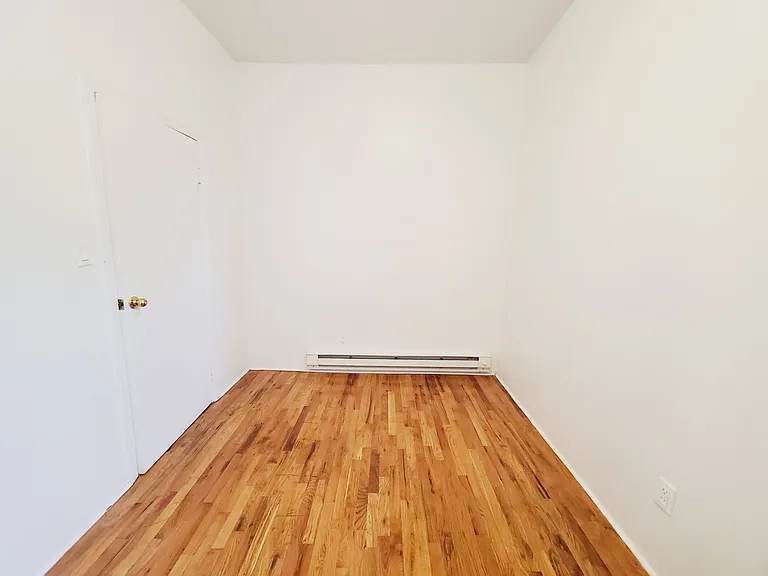 48 Driggs Ave #1R — Photo 4