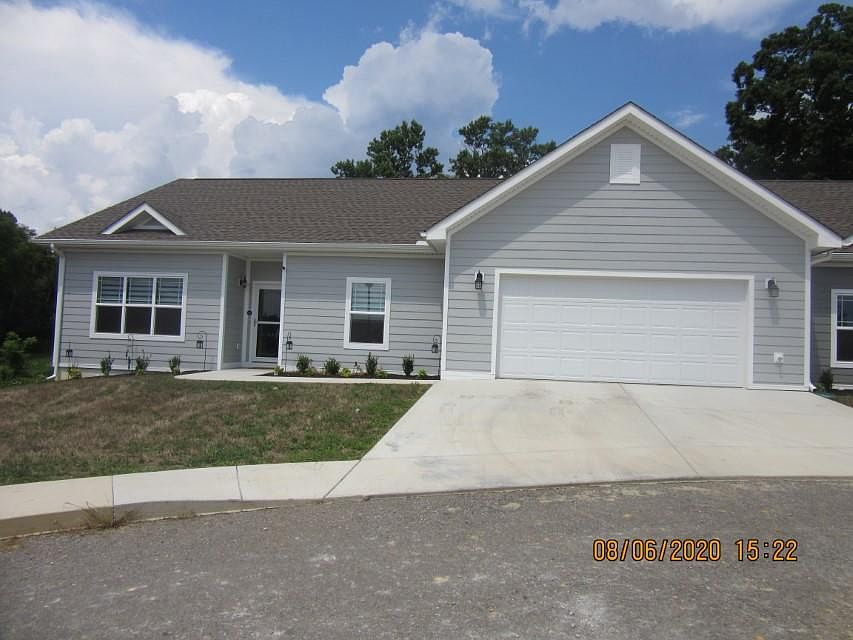 1st image of 247 Radford Dr #1