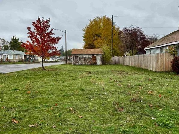 5826 N Madison St, Spokane, WA 99205