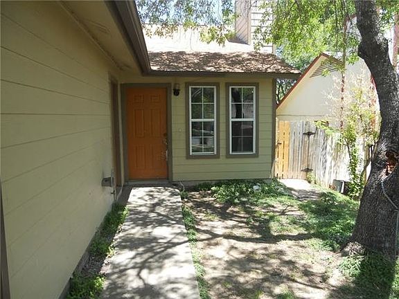 2nd image of 1218 Bonnie Brae St