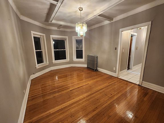 4th image of 6218 S University Ave #3N