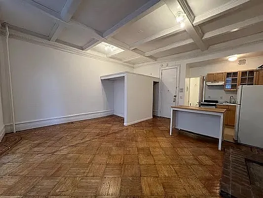 Rented by Compass | media 9