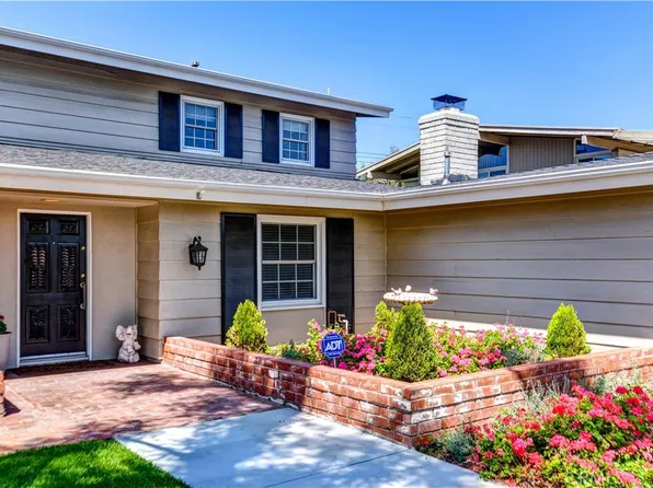 5571 Lockhaven Dr, Buena Park, CA 90621