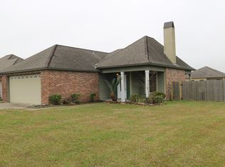 100 Gaugin Ln, Rayne, LA 70578