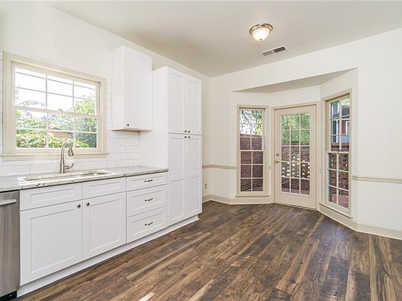 2nd image of 4036 Arborwood Ln