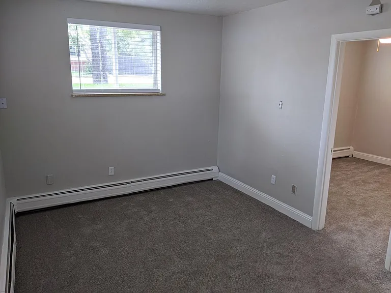2505 Kenton St — Photo 6