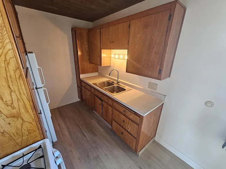 673 Palm St #7 — Photo 9