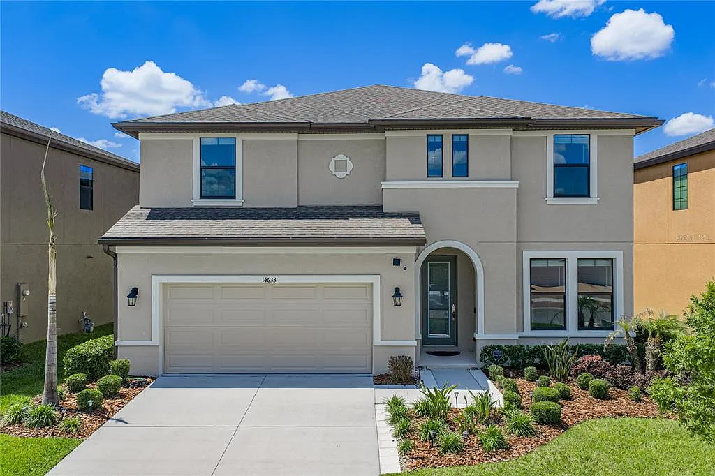 5 bed, 3.0 bath, 3419 sqft, $3,750 — Photo 3