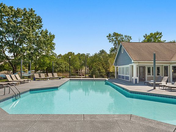 4th image of 6123 Farrington Rd #61-D10