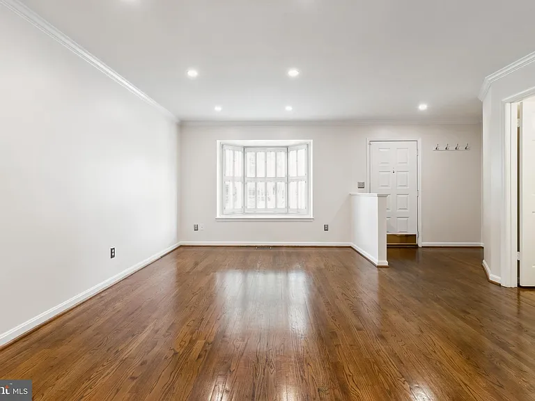 524 Kinsale Rd — Photo 5