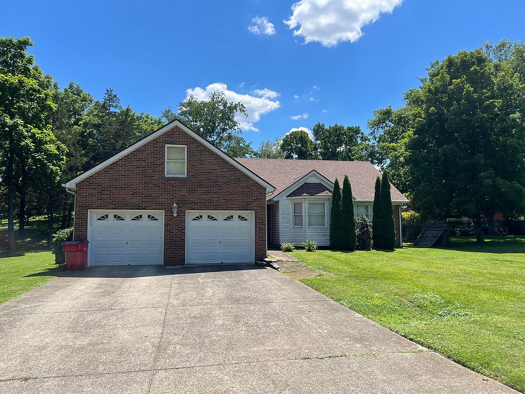 1202 Discher Dr - Property Image