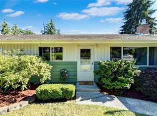 8247 NE 145th St, Kirkland, WA 98034