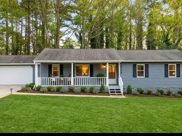 1118 Blazing Rdg, Lawrenceville, GA 30046