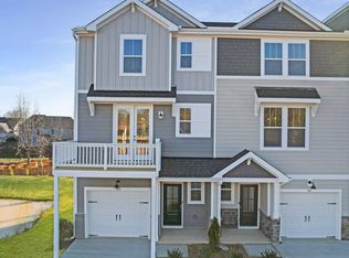 124 Sugar Run Dr, Fuquay Varina, NC 27526