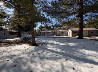 W6449 Old Lake Ln, Shawano, WI 54166