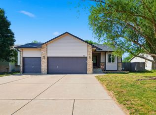 913 W 50th St S, Wichita, KS 67217