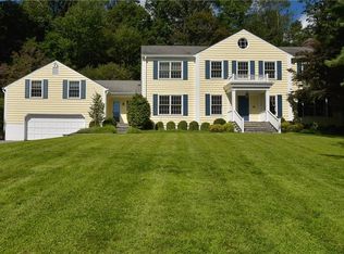 7 Sleepy Hollow Rd, Chappaqua, NY 10514