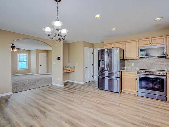 2nd image of 3344 Melissa Ln