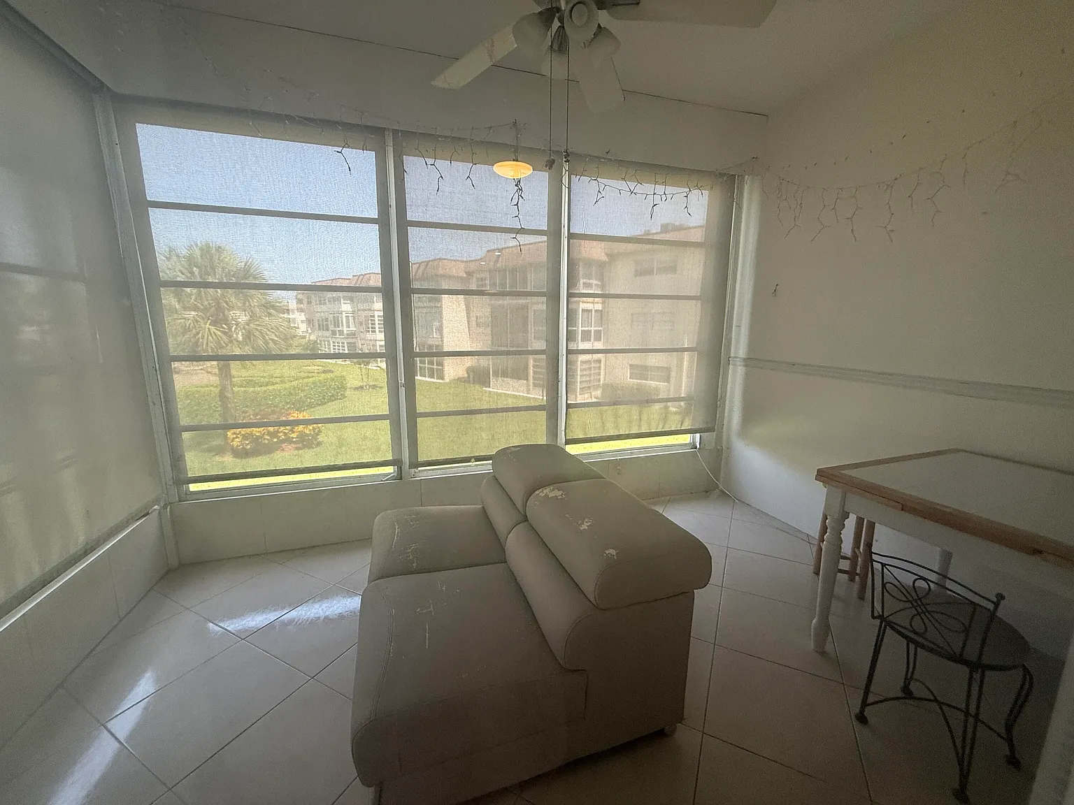 2 bed, 2.0 bath, 944 sqft, $2,200 — Photo 2