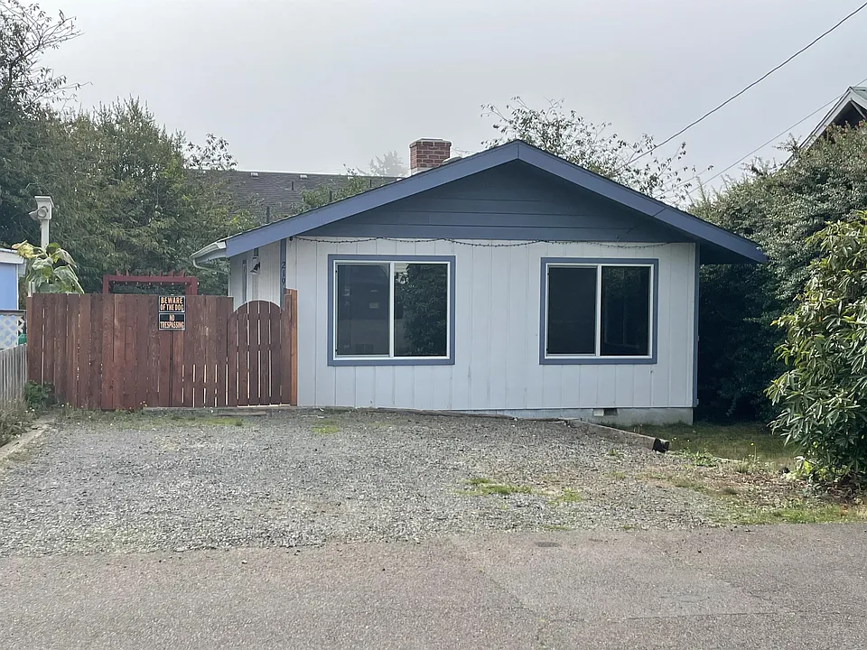 219 NW 20th St
