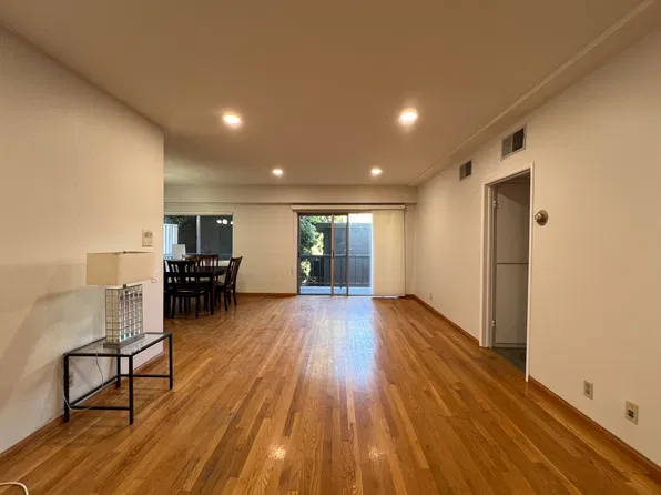 622 S Barrington Ave, Los Angeles, CA