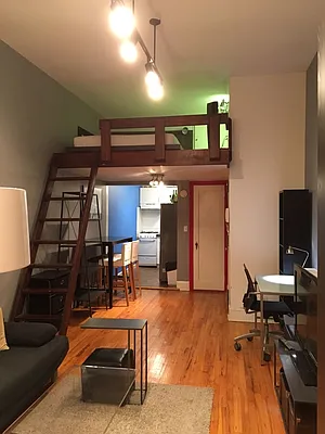 Rented by Performing Assets Corp | media 15