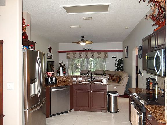 4th image of 430 SW Sundance Trl