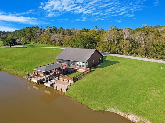 2nd image of 54 Wildwood Lake Drive