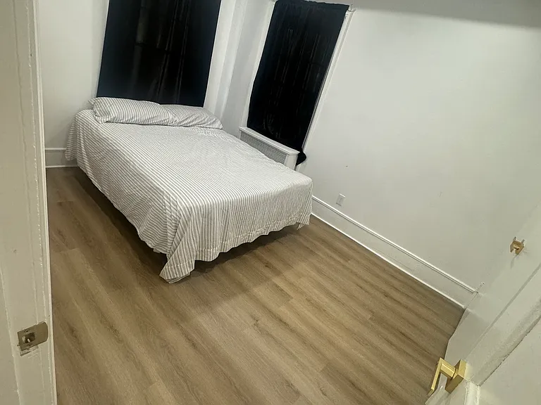 130 E 39th St #2L — Photo 9