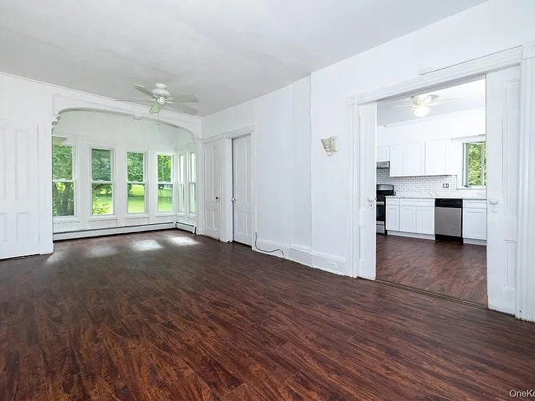 547 King St #A — Photo 8