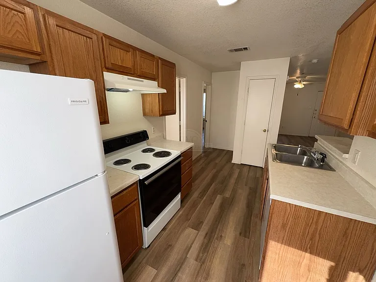 1709 Spring Rose, Killeen — Photo 7