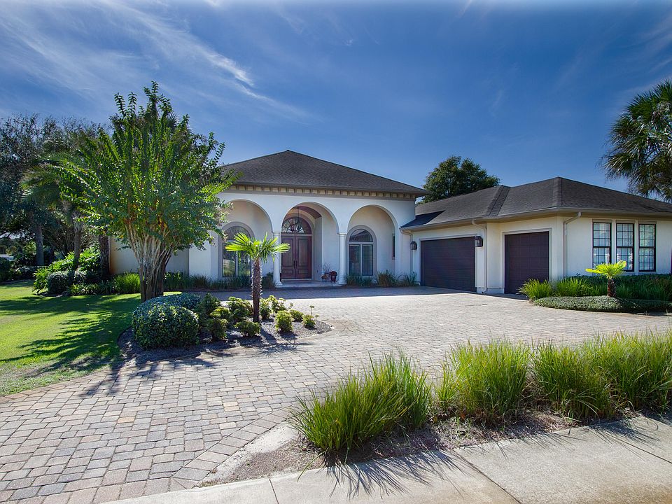 1st image of 117 Country Club Dr W