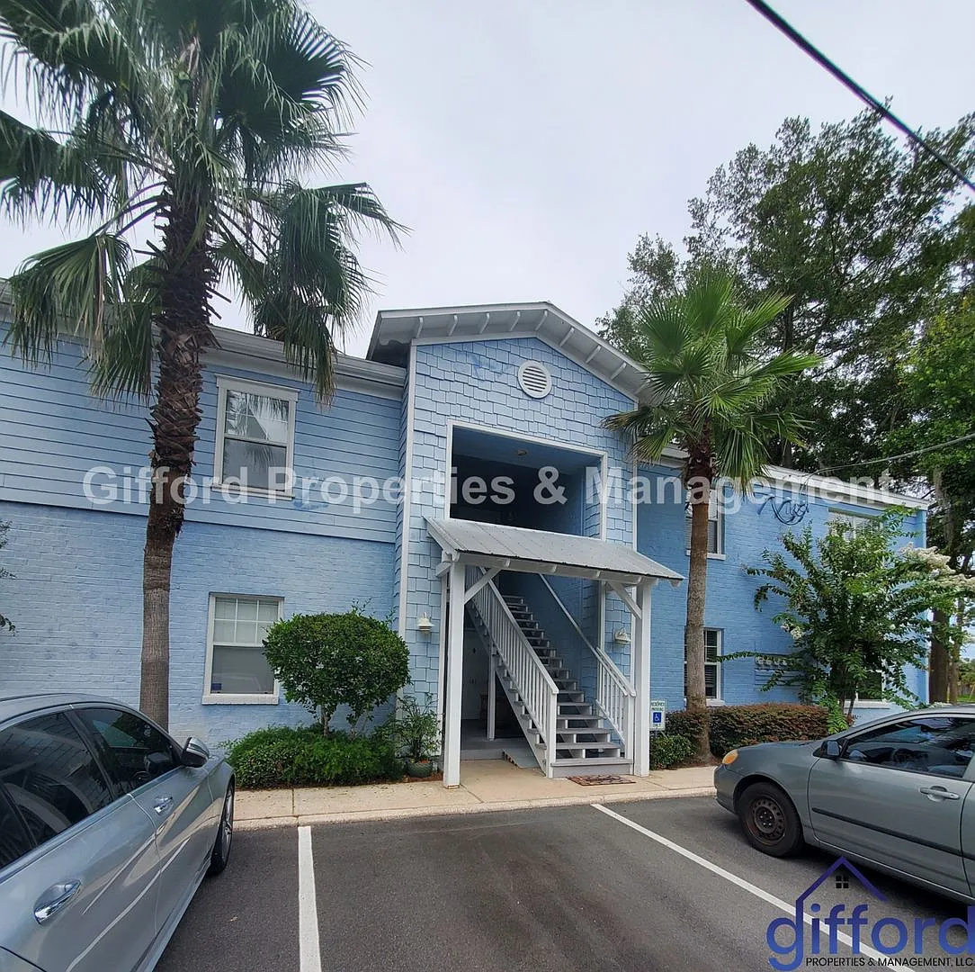 2BR/2BA Riverfront Luxury Condo — Photo 1