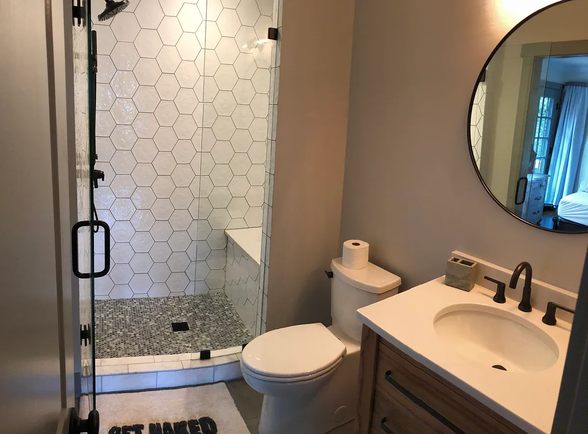 Building Photo - 1015 Roosevelt Dr #2
