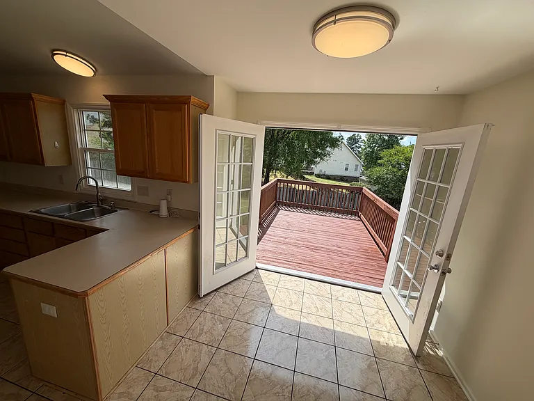 2753 Joyce Ct — Photo 15