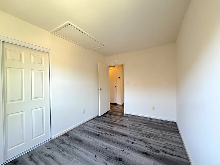 9557 Hagel Cir #B — Photo 16